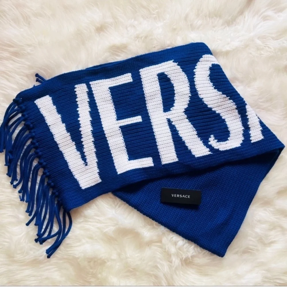 New! VERSACE Logo Intarsia Knit Fringe Oversized Unisex Wool Scarf in Royal Blue